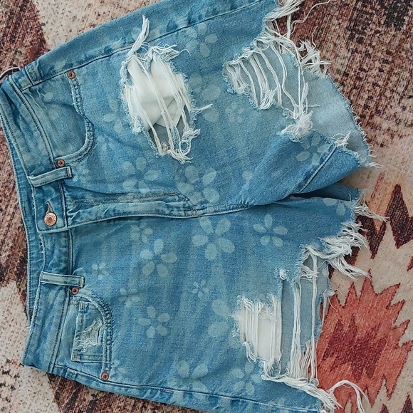 American Eagle Outfitters Pants - American Eagle  Highest RISE BAGGY SHORT SZ 8